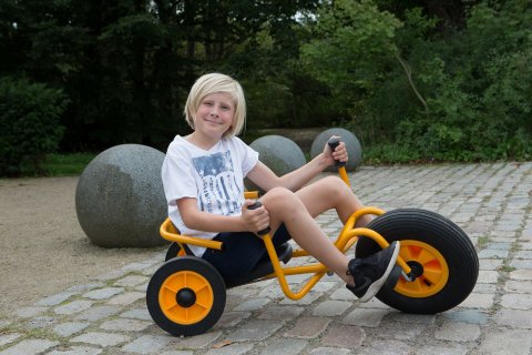 Tricycle RABO Twister en acier pour enfants de 5 à 12 ans et son siège réglable