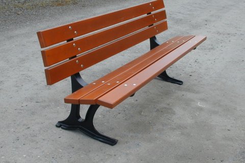 Banc Trianon avec lames en bois et pieds en fonte française. Longueur 1.80 m