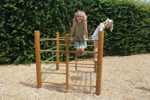 Aire de jeux à grimper Criss Cross en bois de mélèze, filets pour enfants de 6-12 ans