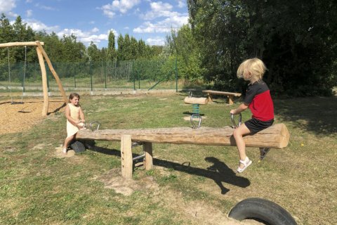 Jeux à bascule en Robinier de 2 à 10 ans