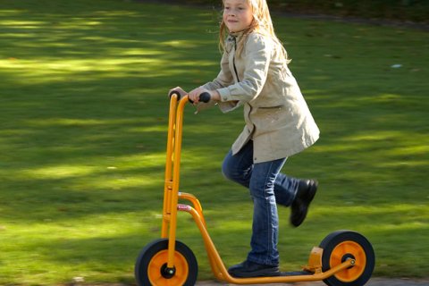 Trottinette Maxi Scooter avec frein de 6 à 12 ans