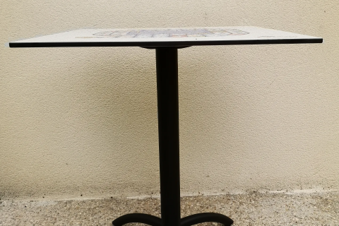 Table de jeux de dames en acier et HPL pour espaces intérieurs et extérieurs